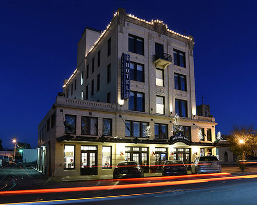 Park Plaza Hotel Seguin Bagian luar foto