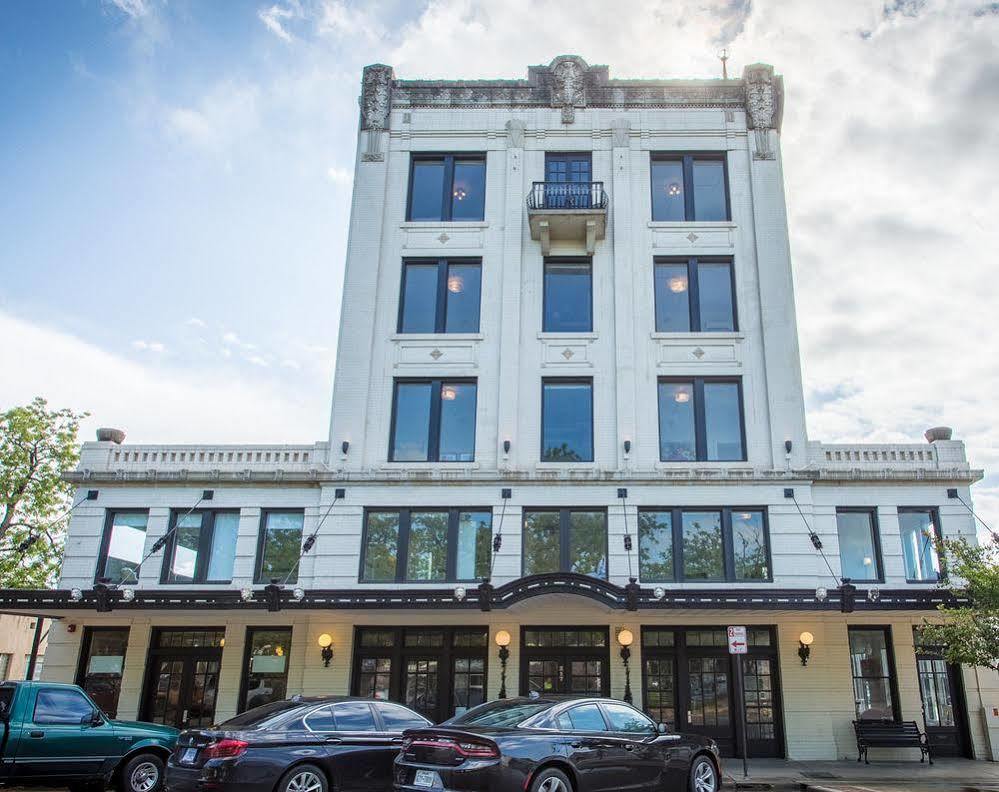 Park Plaza Hotel Seguin Bagian luar foto